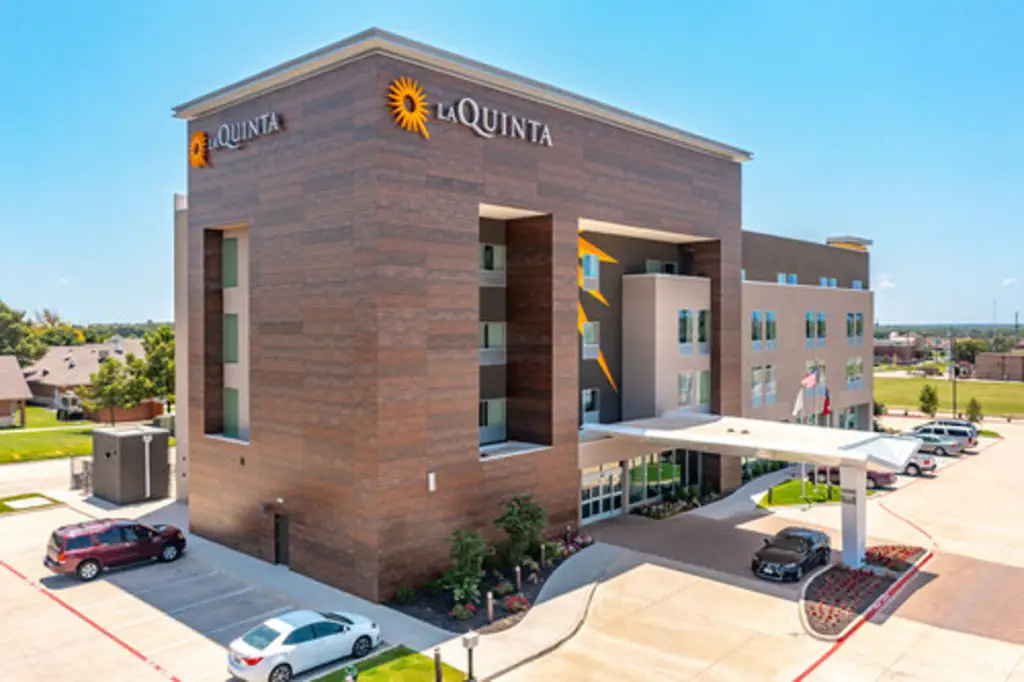 Mohr Partners Transacts on Newly Developed La Quinta Hotel in Red Oak, TX