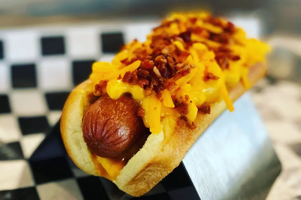 Crave Hot Dogs & BBQ to Unveil Exciting New Location in Mansfield, Texas